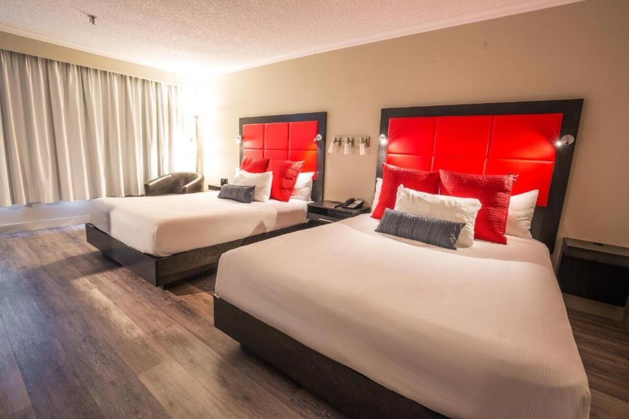 Hotel Universel Алма Екстериор снимка