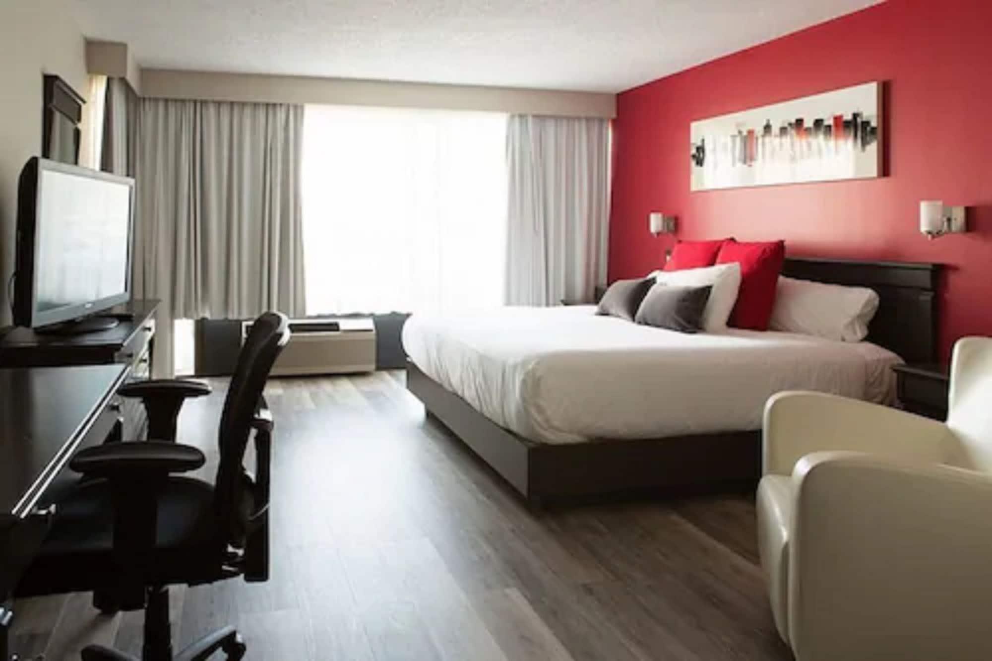 Hotel Universel Алма Екстериор снимка